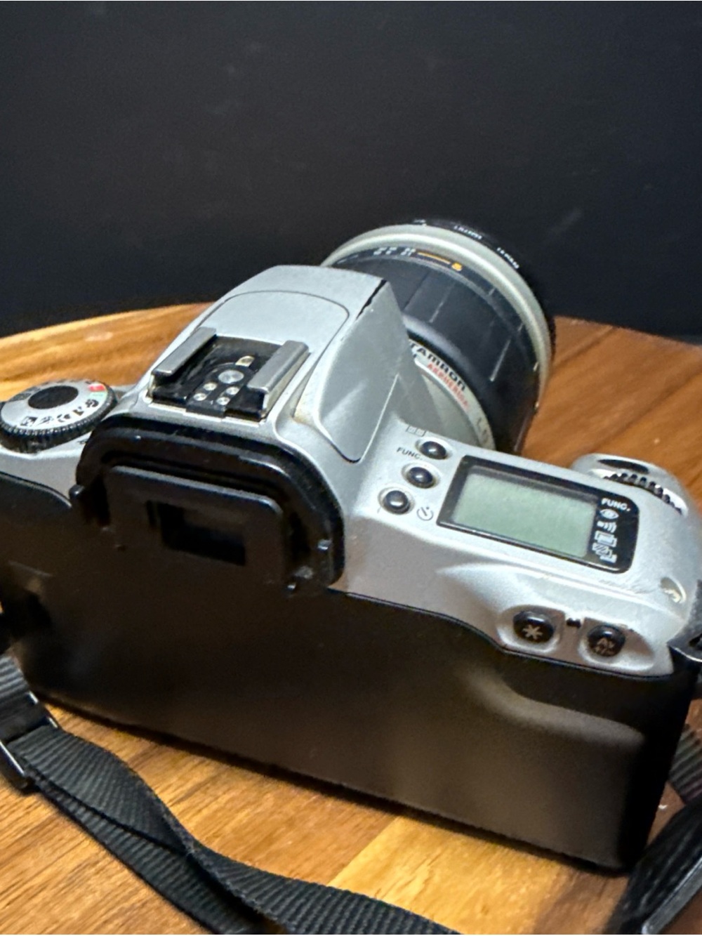 Cannon Rebel 2000 EOS Camera w/ Tamron LD 28-200 Lens Strap For Parts - Picture 5 of 15